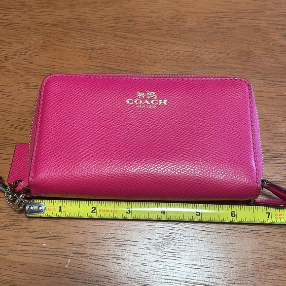 Coach Wristlet - Picture 6 of 6
